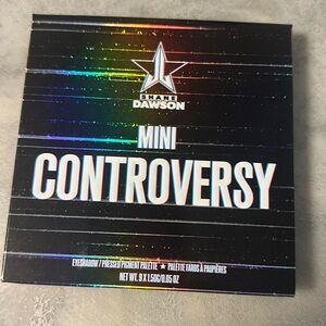 Mini controversy eye palette